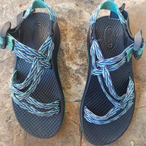 Chaco sandles girls size 13